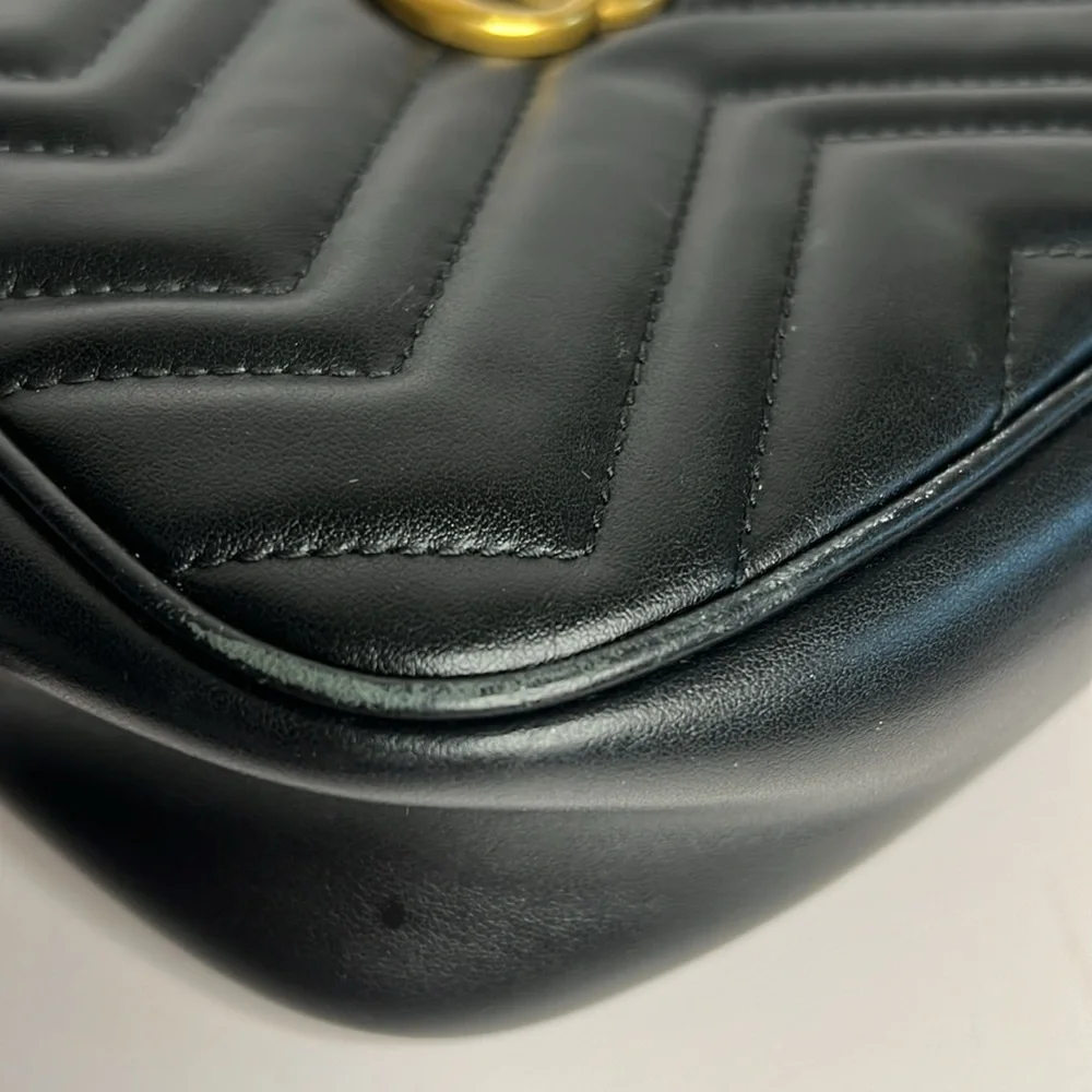 Gucci Mini Marmont Black with gold hardware - Picture 9 of 16